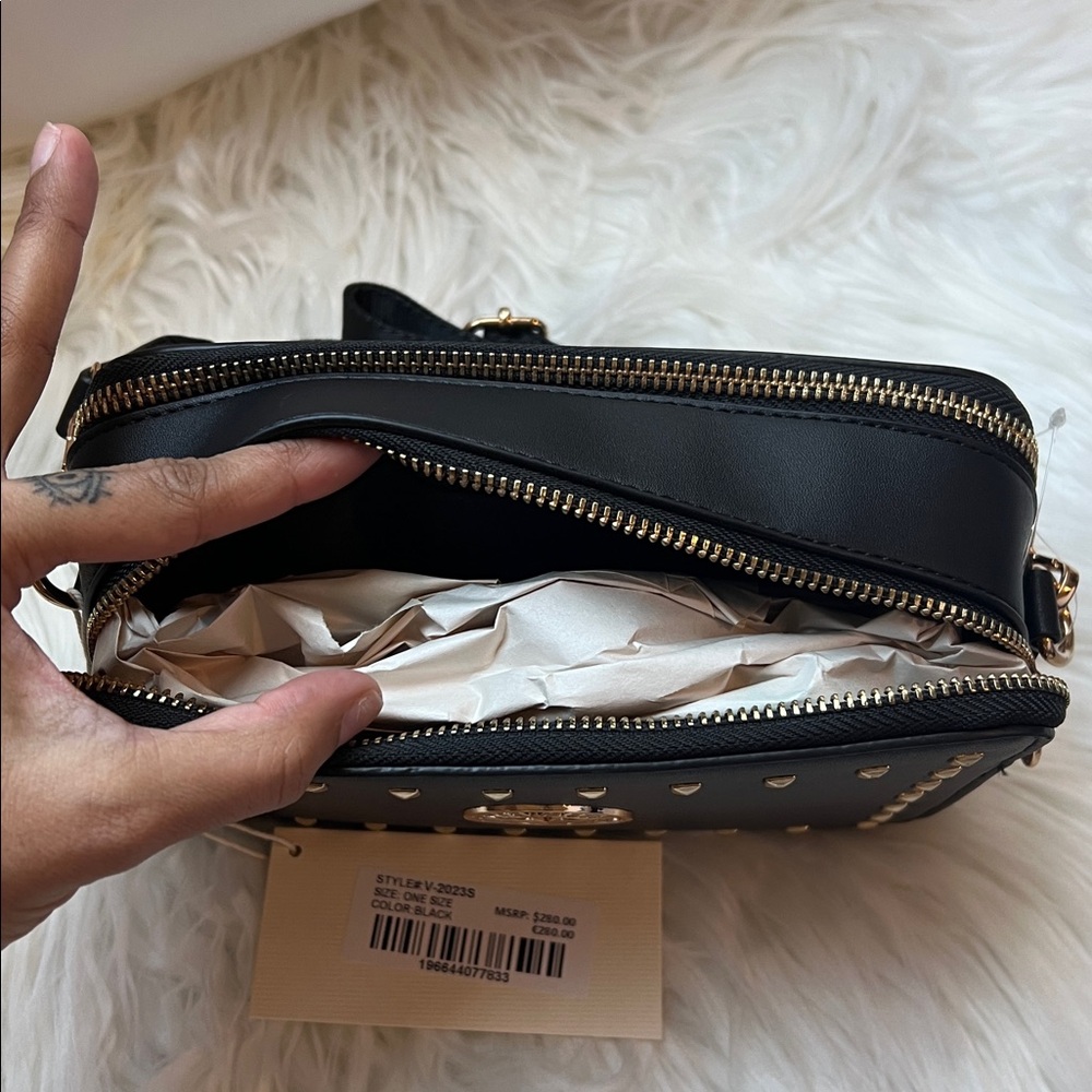 5/$35 New With Tags Valentino Orlandi black crossbody bag. Retails $280.00 - Picture 8 of 11